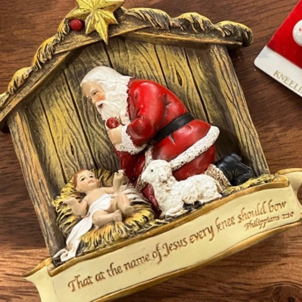 Roman Kneeling Santa Nativity Ornament & Pin 2006 Jesus Reason Season